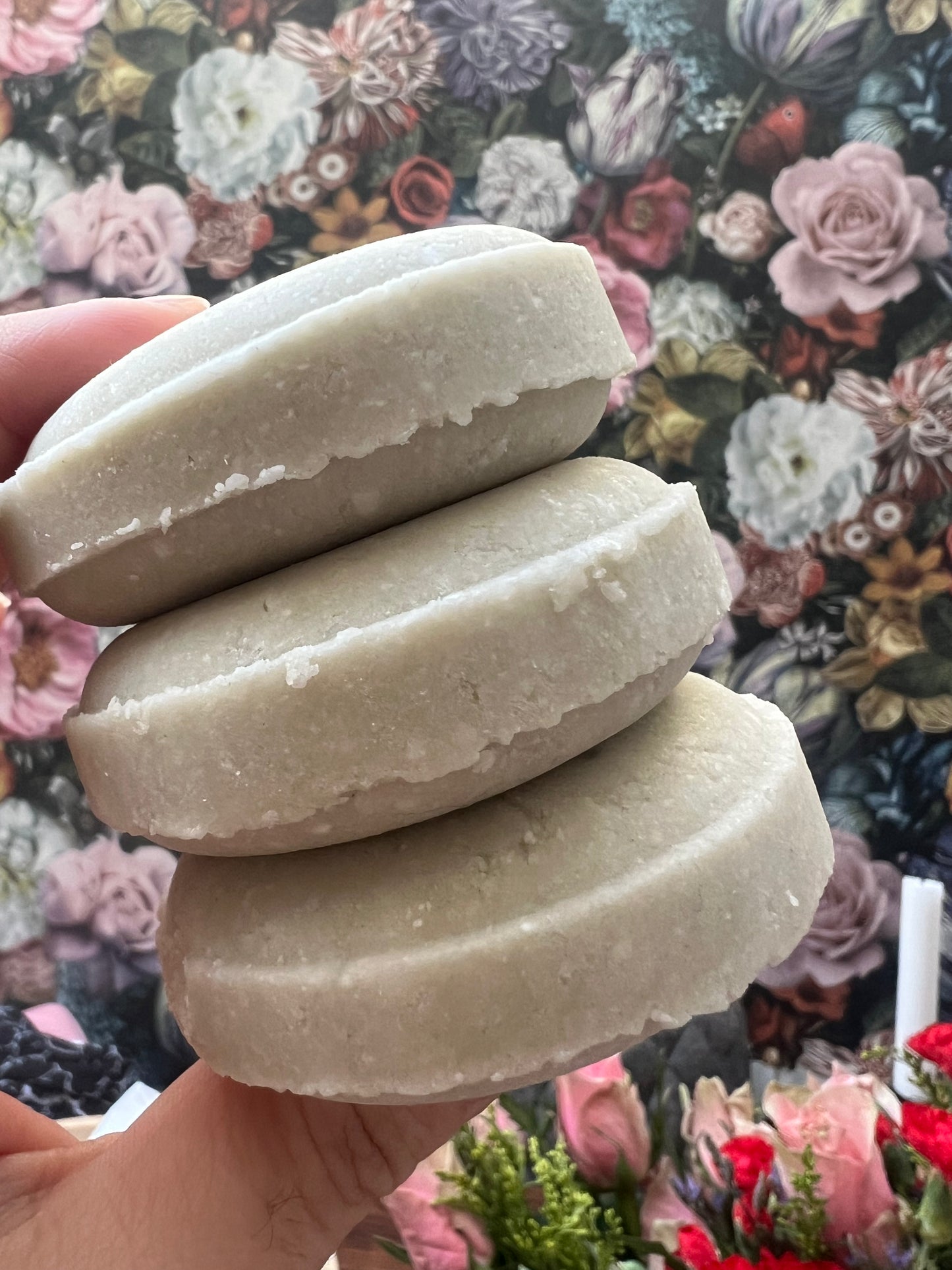 Silk Shampoo Bar for Dry Hair, Solid Shampoo with Hydrolysed Silk, Sulfate-Free, Gentle & Long-Lasting